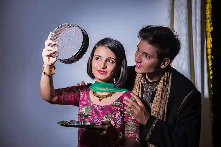 Karwa Chauth 2021: Date, Puja Muhurat & Everything You Must Know About Its Rituals