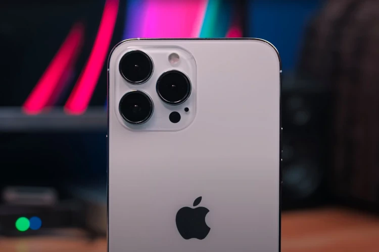 Apple iphone 13: कितना चमकाएगा एप्पल का बाजार