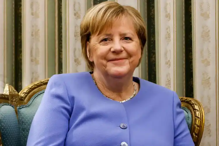Angela Merkel की 16 लम्बी पारी खत्म, जानें क्यों?