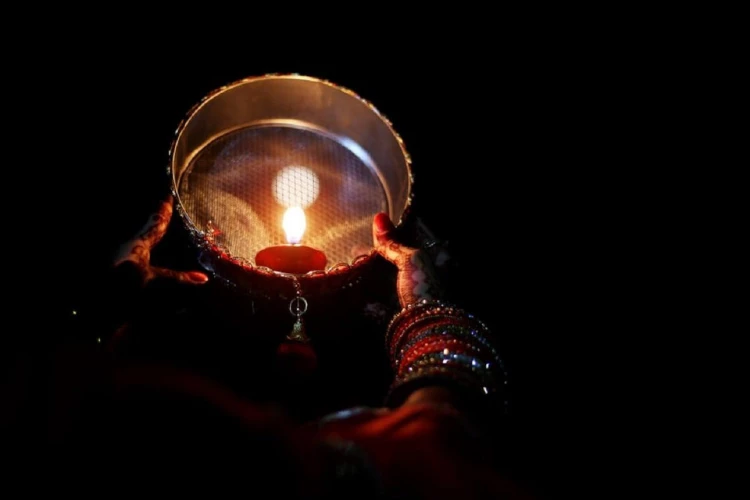 Karwa Chauth 2022: Find Your City’s Moon Sighting Timing Here