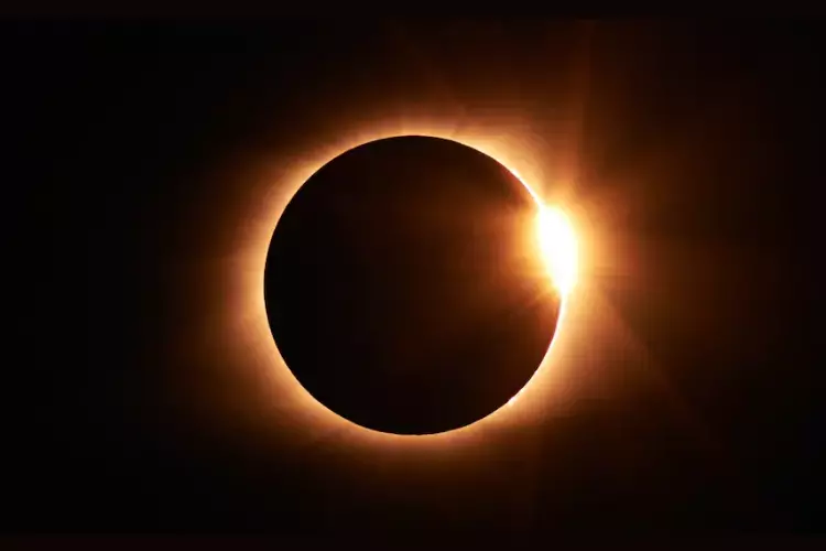 2022 का पहला सूर्य ग्रहण: आपकी राशि पर सूर्य ग्रहण का प्रभाव